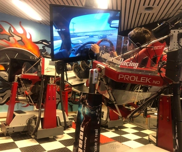 Drammen: Racing Center Simulator Experience