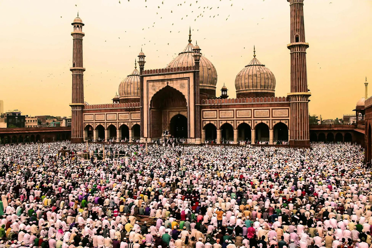 Delhi: Private Old Delhi Heritage Walk & Rickshaw Ride Tour Delhi: Private Tour with Car, Driver, Guide & Rickshaw Ride