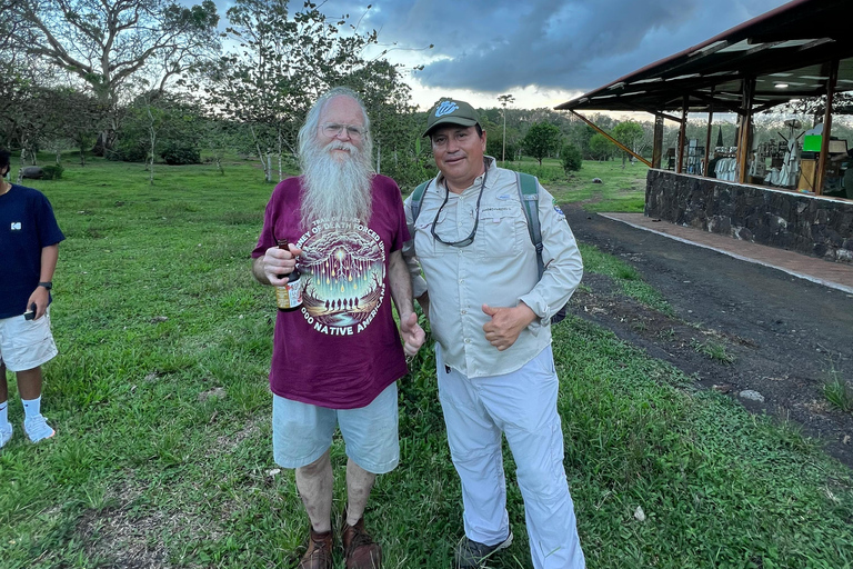 Galapagos: Exclusive 7-Day Tour – Santa Cruz, Isabela, and Santa Fe with Snorkeling Galapagos: Exclusive 7-Day Tour of Santa Cruz, Isabela, and Santa Fe with Snorkeling