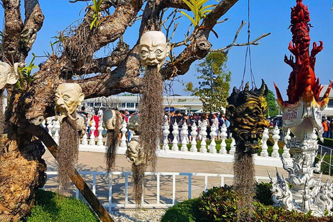 Journée complète à Chiang Rai : 3 temples, Triangle d&#039;Or et tour en bateau