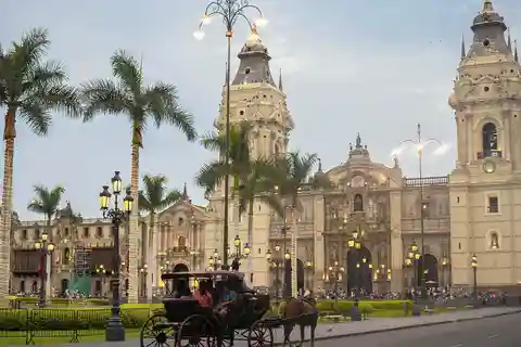 Fra havnen i Callao: Lima Sightseeing Tour