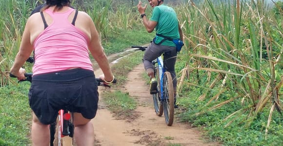 Phuket: Halbtägige Radtour durch die Landschaft mit Mittagessen