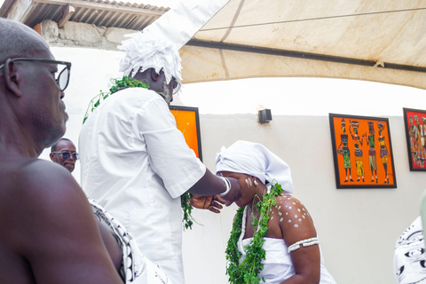 Accra: Cerimónia de nomeação de Ga com vestido tradicional