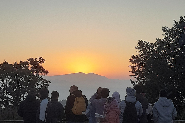 Katmandou : Nagarkot Sunrise &amp; Bhaktapur Durbar UNESCO Tour