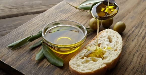Lake Garda: Guided visit to the Venturelli Olive Mill and olive oil tasting
