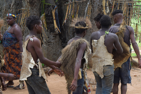 Tarangire-Nationalpark &amp; Eyasi-See (Datoga- &amp; Hadzabe-Dörfer)Premium Lodge im Tarangire-Nationalpark