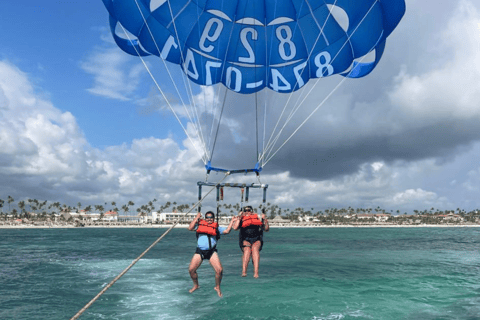 Punta Cana: Booze Cruise with Banana Boat & Parasailing