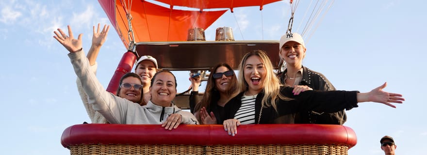 Temecula : vol en montgolfière au lever du soleil avec champagne