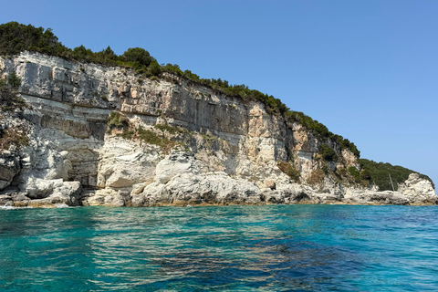 Corfu: Private Boat Cruise with Skipper & Snacks Corfu: Private Boat Cruise with Skipper & Snacks