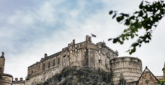 Edinburgh Castle 120-Minute In-Depth Tour with Expert Guide