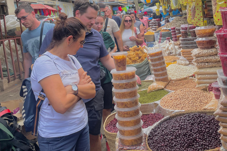 Arusha: Guided City Walking Tour