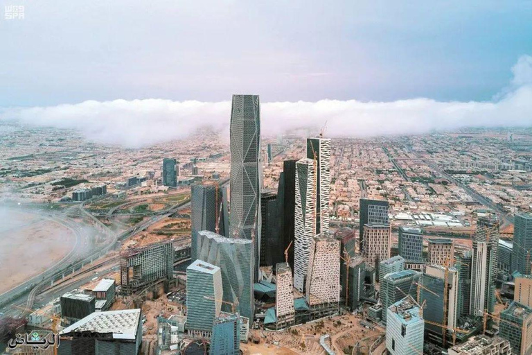 Riyadh: VIP tour of Riyadh's top landmarks including a meal