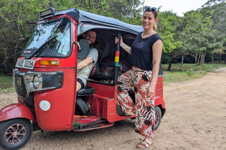 Sigiriya: Pidurangala Rock Sunrise / Sunset Hike with Pickup Sigiriya: Sunrise or Sunset Lion Rock Guided Climb