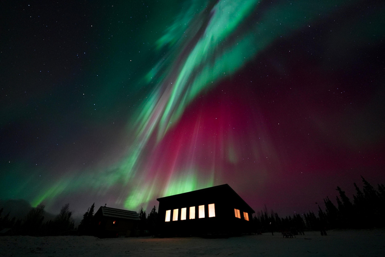 Fairbanks Aurora Camp: Mountaintop 360° Alaskan Cabin