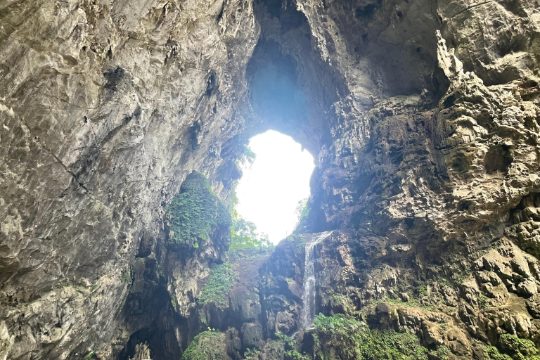 Jednodniowa wycieczka PRI z Guangzhou do kanionu Gulong i jaskini FairlandWycieczka