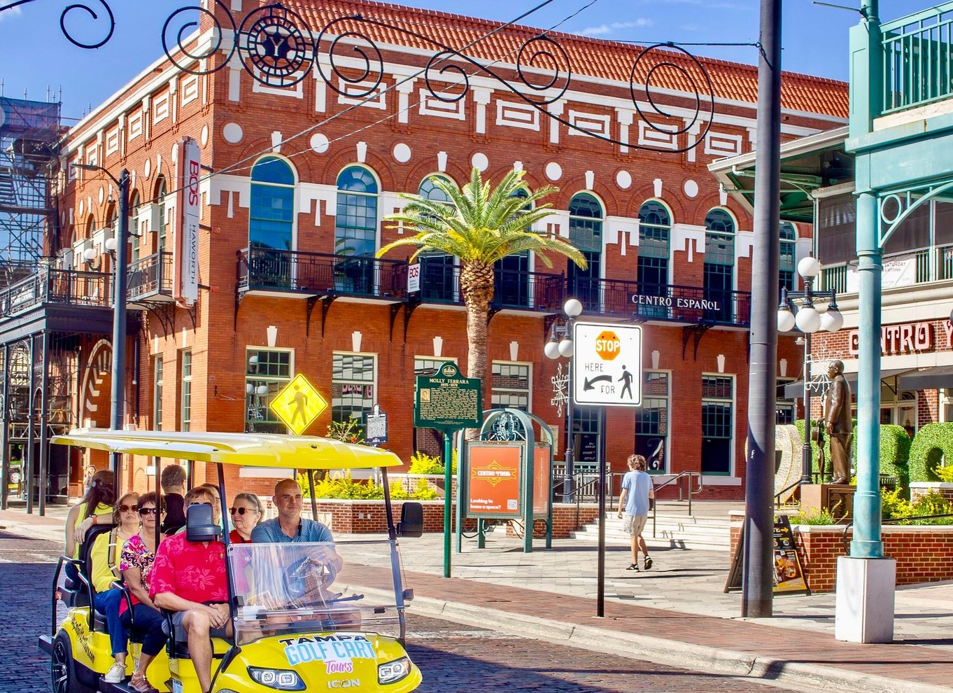 Tampa: Guidet byrundtur i Deluxe Street Golf Cart