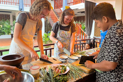 Phnom Penh’s Hands-On Khmer Cooking Class in the Countryside