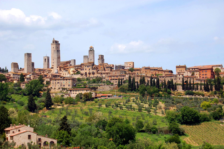 Full-Day Tuscany Tour: Pisa, San Gimignano & Siena Highlight Guide in English