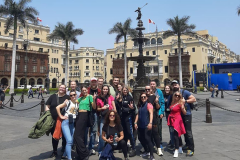 Lima: Historic Center Walking Tour with Guide