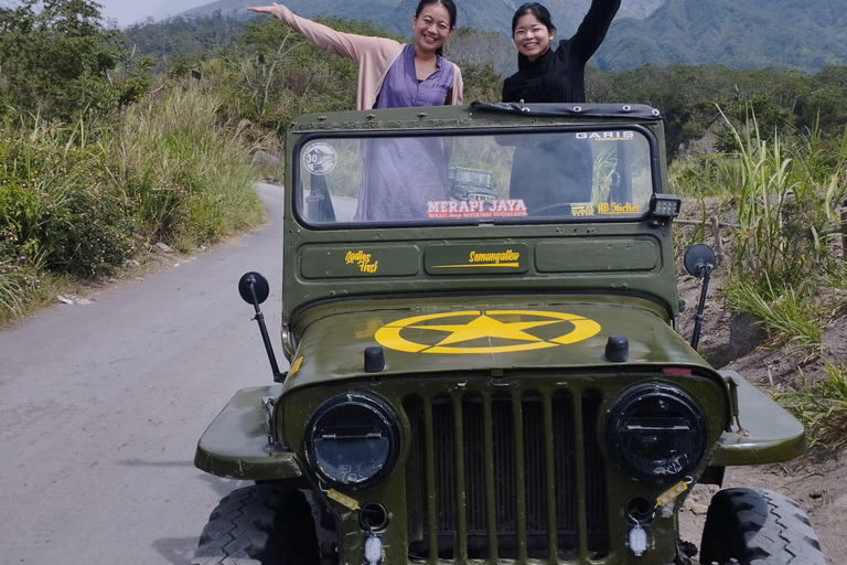 Yogyakarta : Mont Merapi Jeep Adventure Tour