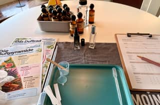 Hamburg: Eigenes Parfüm herstellen – Workshop mit 2 Düften (2 x 20 ml)
