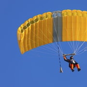 Flieg bei unserem Paragliding-Abenteuer über San Sebastián