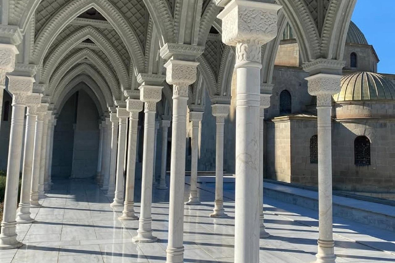 Tbilisi: 2-Day Borjomi, Rabati, & Vardzia Tour