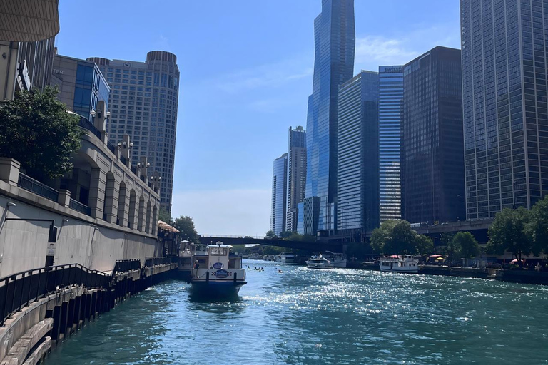 Chicago: Water Taxi Cruise & Chinatown Walk
