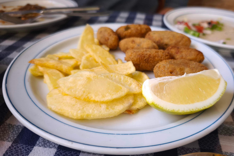 Gran Canaria: Paragliding Flight with Tapas & Pickup