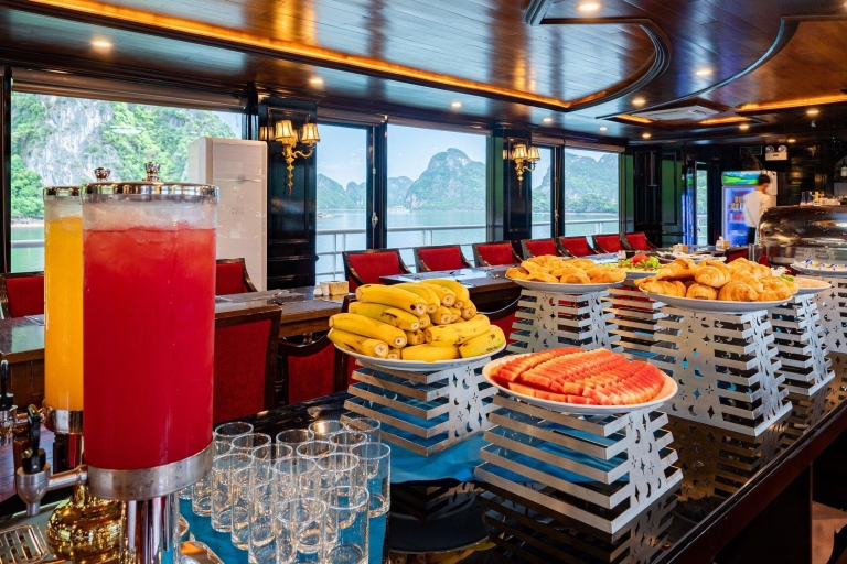 From Hanoi: 2-Day Halong Bay on Cruise with Meals