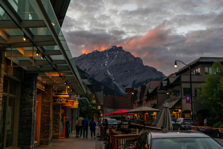 Top Deal : 4 Days Banff, Banff Lakes, Japser & Drumheller Private Group 4 Days Banff, Banff Lakes,Japser & Drumheller