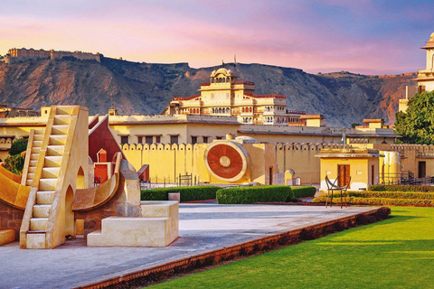 Jaipur: Pink City Heritage Day Trip Jaipur: Private City Tour with Guide and Entry Tickets