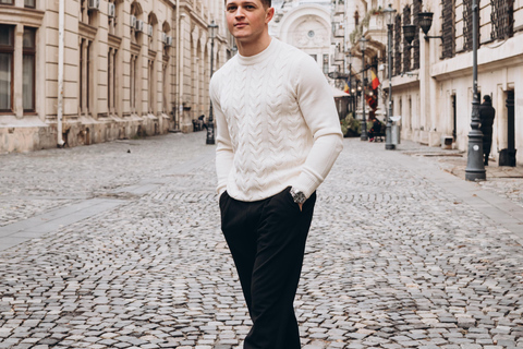 Bucharest: Essential Photo Session in the Charming Streets