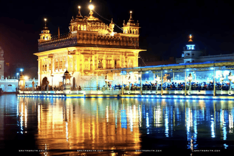 Delhi: Heritage Night Walking Tour with Food Tasting Old and New Delhi Night Views ( Car, Guide, Ticket, Dinner )