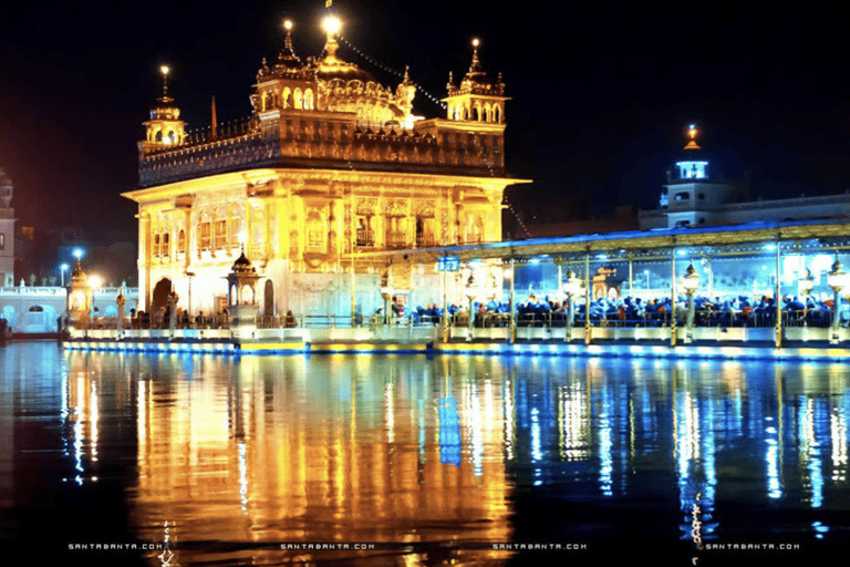 Delhi: Heritage Night Walking Tour with Food Tasting Old and New Delhi Night Views ( Car, Guide, Ticket, Dinner )