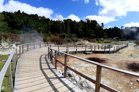 Ponta Delgada: Landausflug Sete Cidades &amp; Vulkan FurnasLandausflug: São Miguel Insel Tour