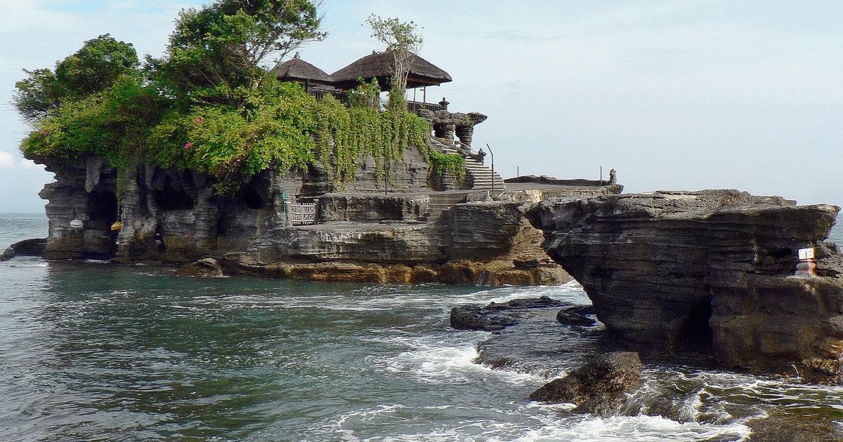 Templo de Tanah Lot con Visita a Ubud y Observación de la Danza Kecak ...