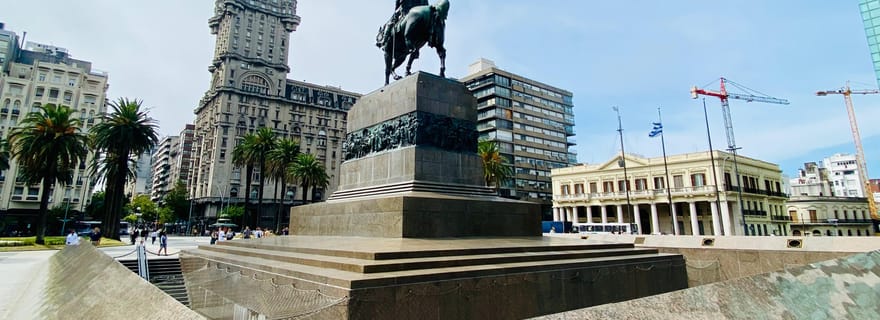 Visite privée sur mesure de Montevideo (SUV électrique)