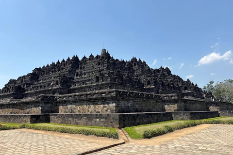 Borobudur tample, Cycling & Elo River Rafting Tour