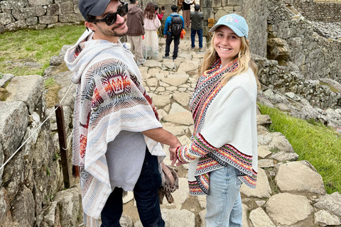 Machu Picchu: Official Entry to Circuit 2, Bus & Guided Tour Machu picchu Circuit 2 with Private guide and Bus Tickets