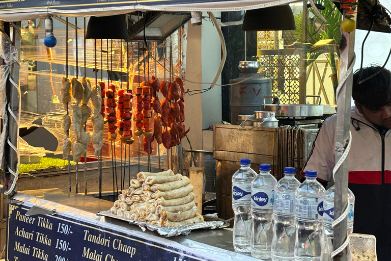 Agra: Wycieczka Tuk-Tuk z ulicznym jedzeniem i targiem przyprawTylko profesjonalny przewodnik i Tuk-Tuk na żywo