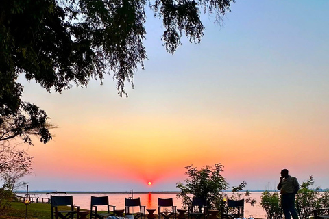 Lusaka: Lower Zambezi & Livingstone Guided Tour