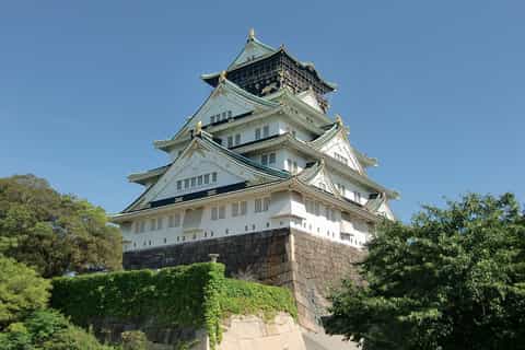 【中古】 OSAKA　CASTLE Osaka Castle: Museum and Tower Entry Ticket | GetYourGuide