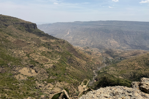Addis Ababa: Debre Libanos Monastery & Bridge Tour