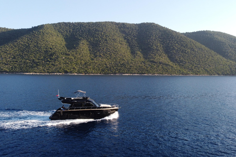 Bodrum: Private Yacht Tour with Lunch for 6 Hours Bodrum Private Yacht Sunset Tour With Dinner For 3 Hour