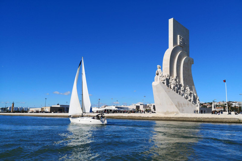 Lisbon: Yacht Sailing Tour With Portuguese Wine and History 2h Private - Lisbon Yacht Sailing Tour With History