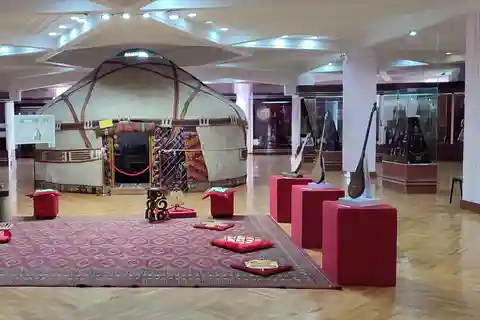 Almaty: Ganztägige Stadtführung mit Mittagessen und Museumstickets