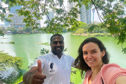 Colombo: Private Tuk-Tuk City Tour with Guide & Tickets Colombo: Private Tuk-Tuk Tour & Authentic Ceylon Tea Tasting