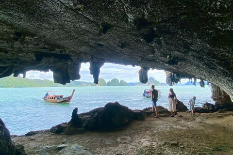 Phuket : sortie en bateau à longue queue privé dans la baie de Phang NgaPhuket : sortie privée en bateau à longue queue dans la baie de Phang Nga