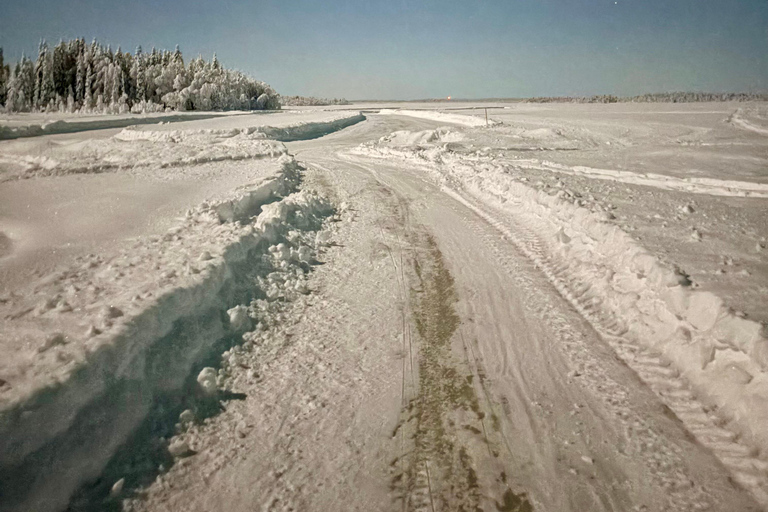 Levi: Self-Guided Lake Skating, Reindeer & Hot Drink